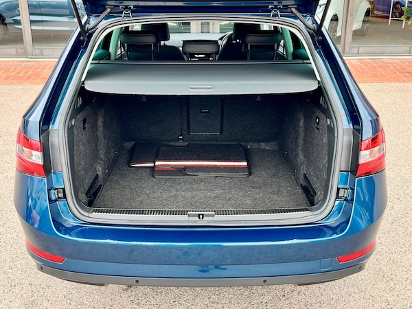 Used Skoda Superb 2022 for sale - 76037348: Photo 83