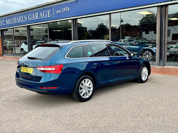 Used Skoda Superb 2022 for sale - 76037348: Photo 8