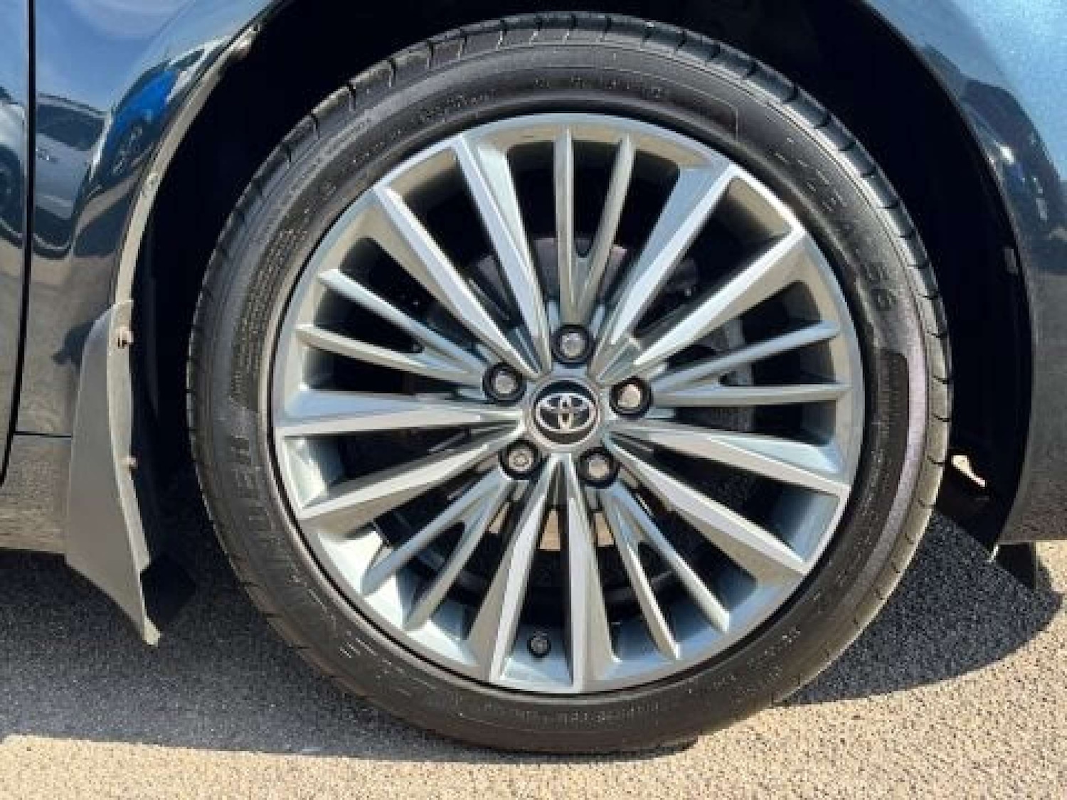 Used Toyota Avensis 2017 for sale - 76905317: Photo 16