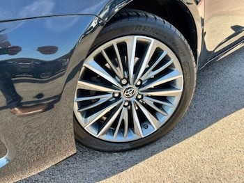 Used Toyota Avensis 2017 for sale - 76905317: Photo