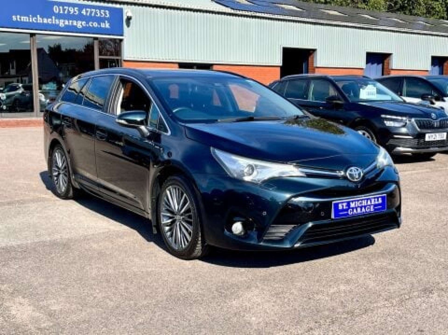 Used Toyota Avensis 2017 for sale - 76905317: Photo 4