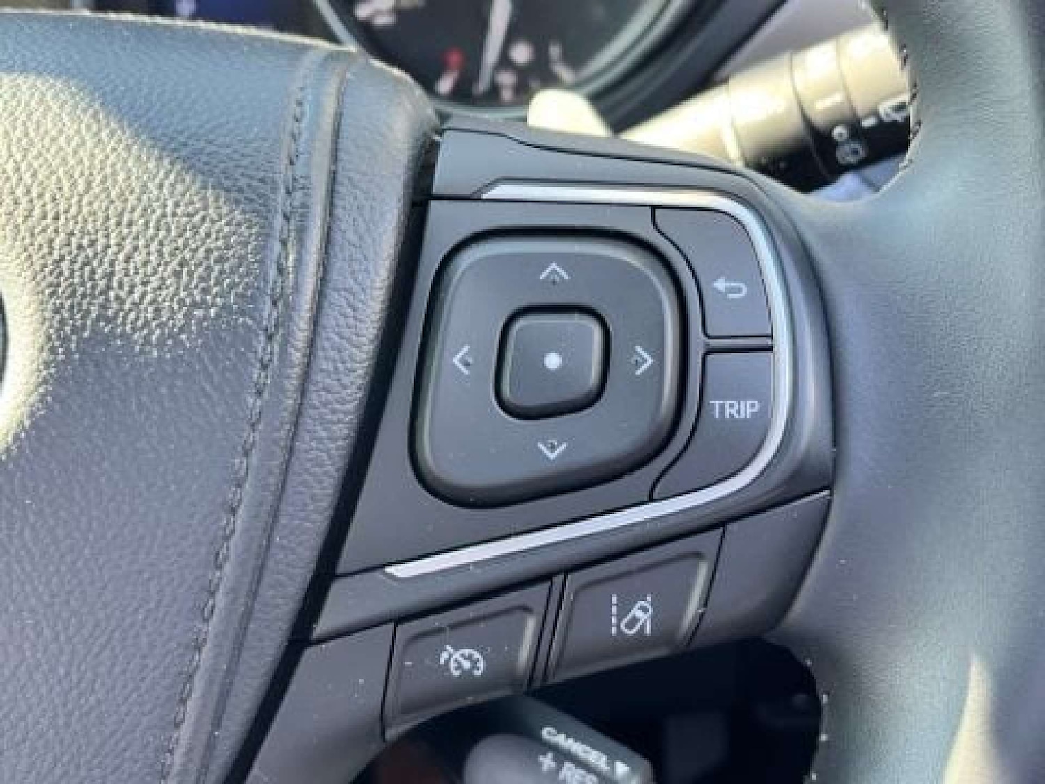 Used Toyota Avensis 2017 for sale - 76905317: Photo 45