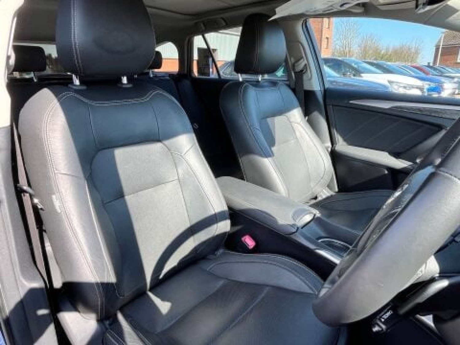 Used Toyota Avensis 2017 for sale - 76905317: Photo 52