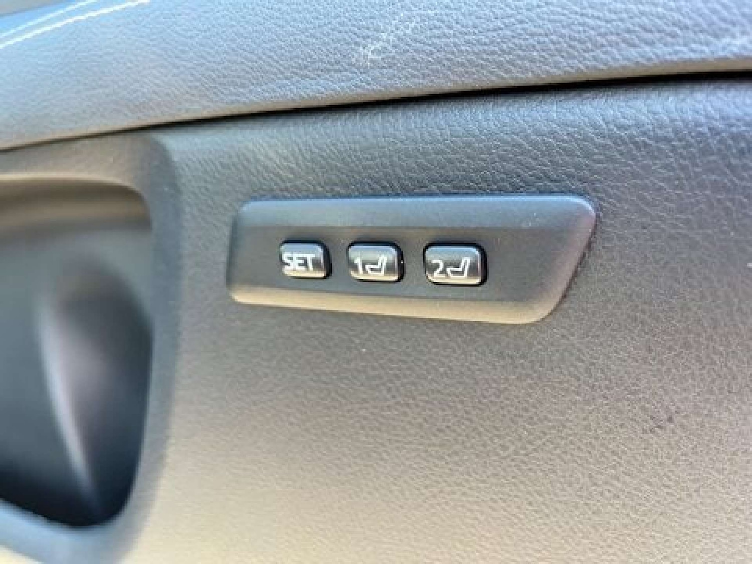 Used Toyota Avensis 2017 for sale - 76905317: Photo 54