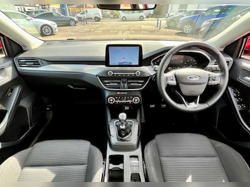 Used Ford Focus 2021 for sale - 78211885: Photo