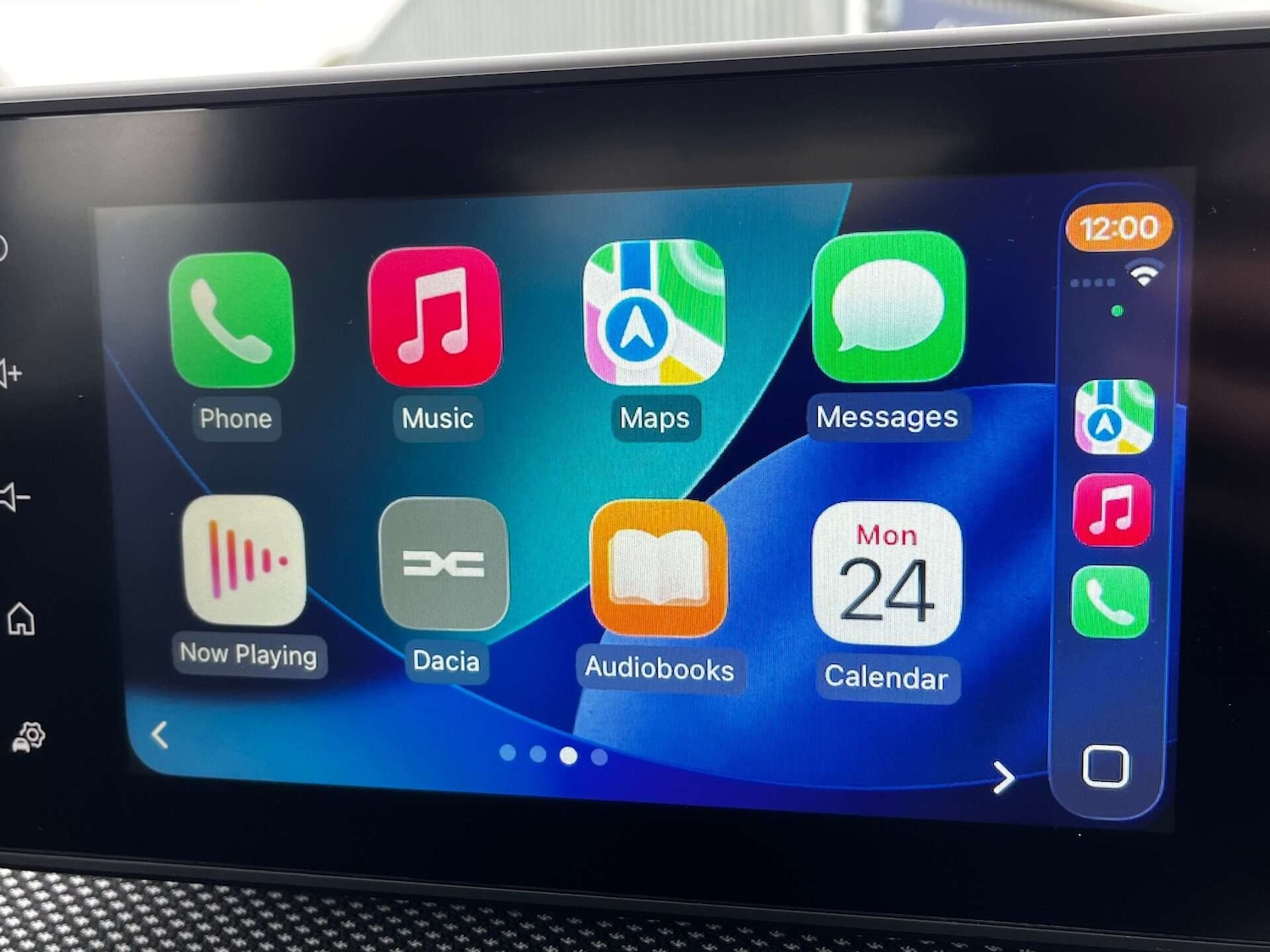 Used Dacia Sandero Stepway 2024 for sale - 76905255: Photo 28