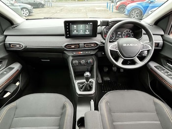 Used Dacia Sandero Stepway 2024 for sale - 76905255: Photo