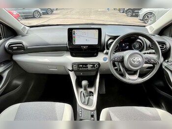 Used Toyota Yaris 2023 for sale - 78443814: Photo