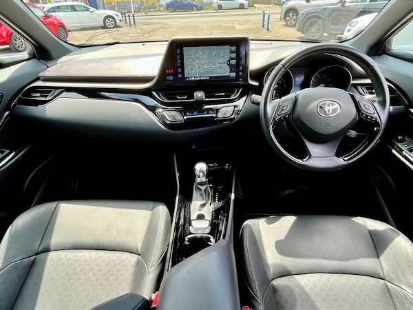 Used Toyota C-HR 2019 for sale - 75426511: Photo 2