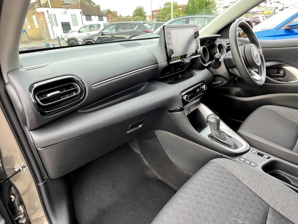 Used Toyota Yaris 2022 for sale - 75425737: Photo 17