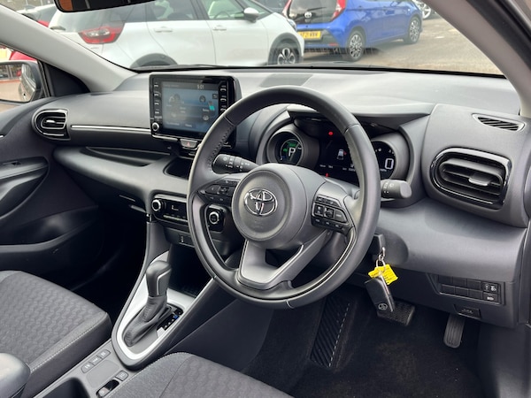 Used Toyota Yaris 2022 for sale - 75425737: Photo 18