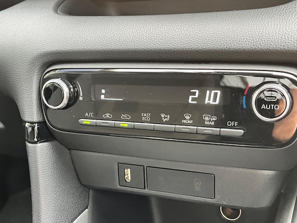 Used Toyota Yaris 2022 for sale - 75425737: Photo 39