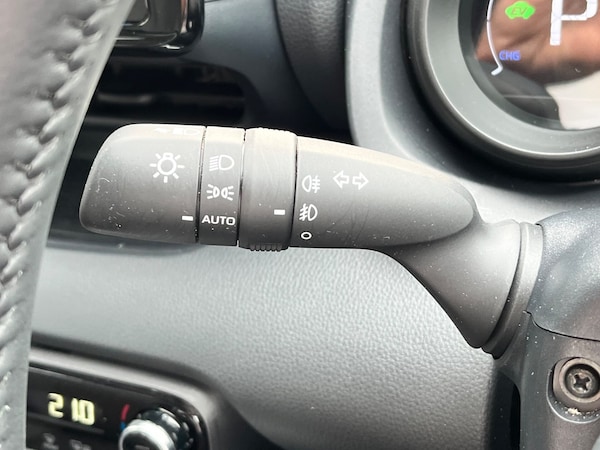 Used Toyota Yaris 2022 for sale - 75425737: Photo 46
