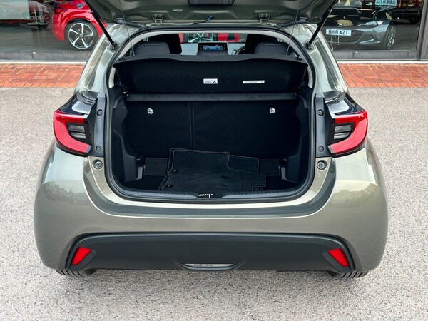 Used Toyota Yaris 2022 for sale - 75425737: Photo 54