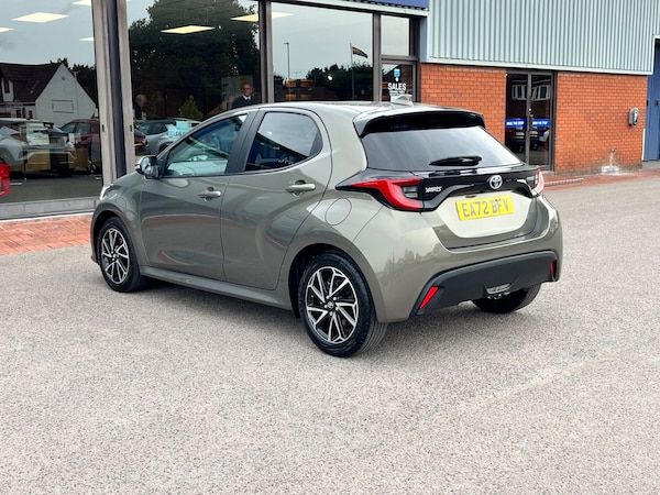 Used Toyota Yaris 2022 for sale - 75425737: Photo 9