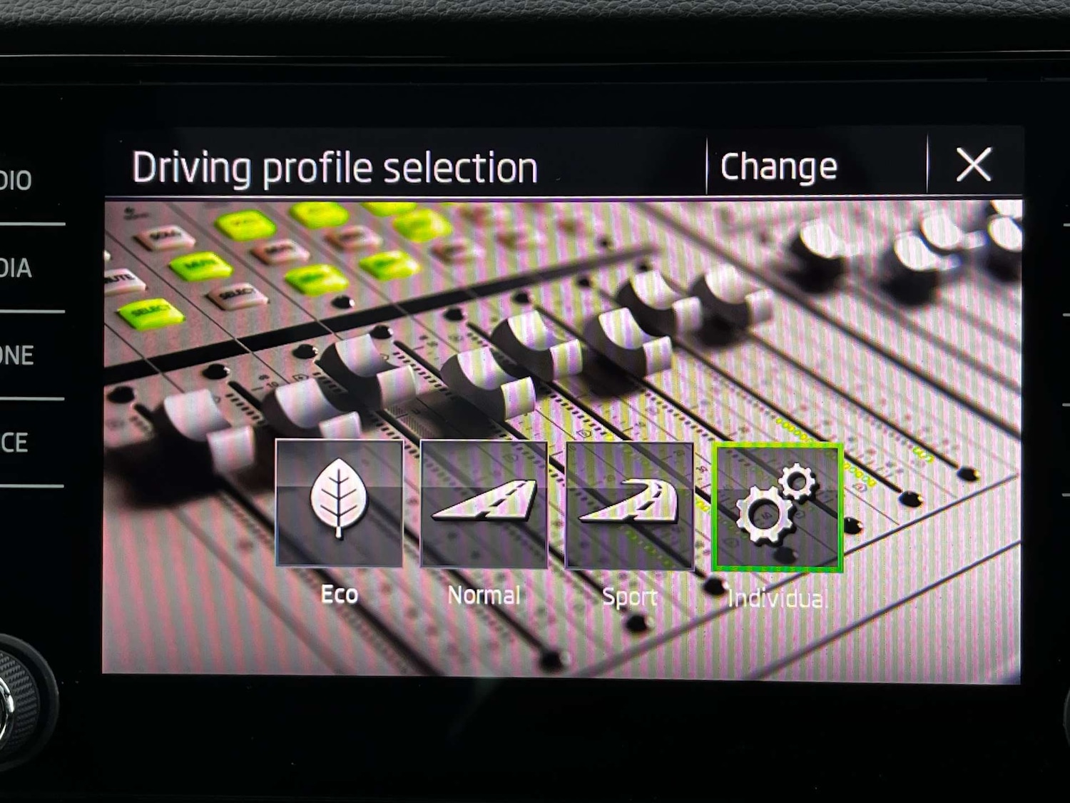 Used Skoda Karoq 2022 for sale - 77603986: Photo 48