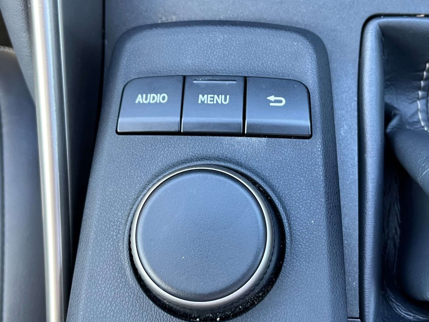 Used Lexus IS 2018 for sale - 76905320: Photo 44