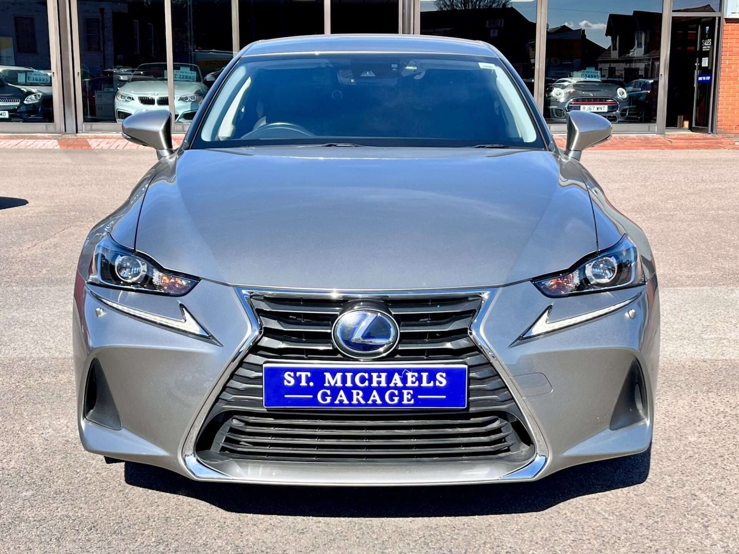 Used Lexus IS 2018 for sale - 76905320: Photo 5