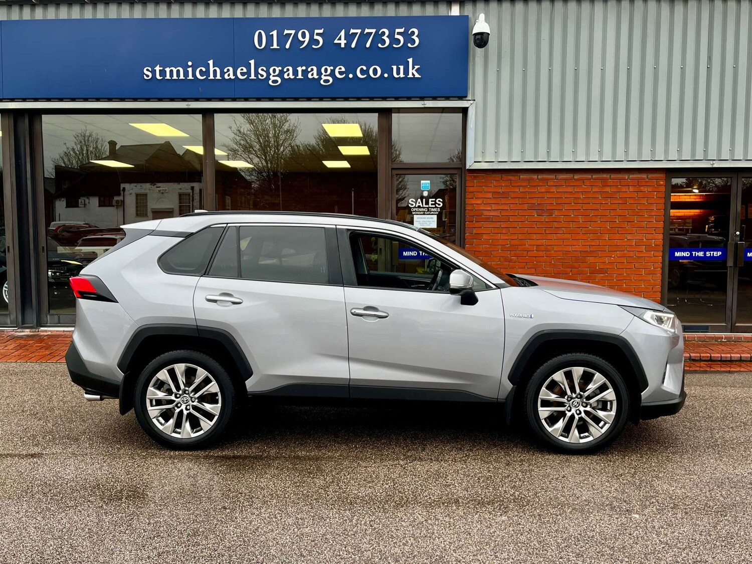 Used Toyota RAV4 2021 for sale - 77534998: Photo 10