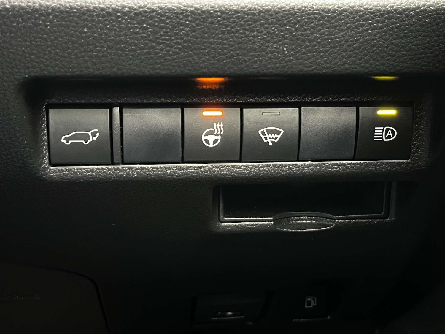 Used Toyota RAV4 2021 for sale - 77534998: Photo 55