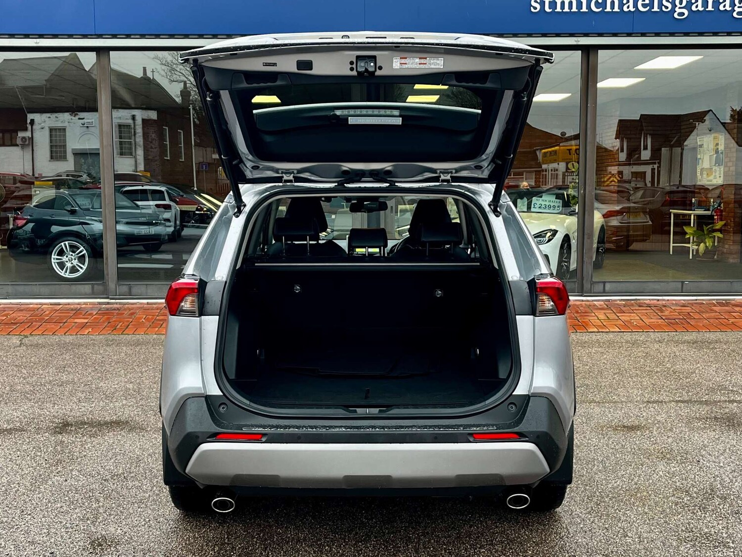 Used Toyota RAV4 2021 for sale - 77534998: Photo 63