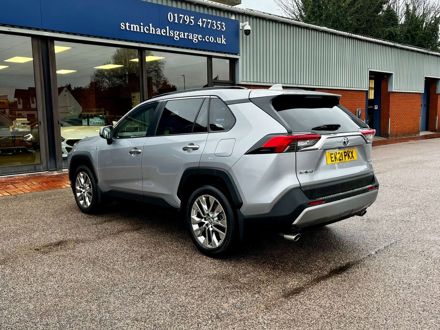 Used Toyota RAV4 2021 for sale - 77534998: Photo 9