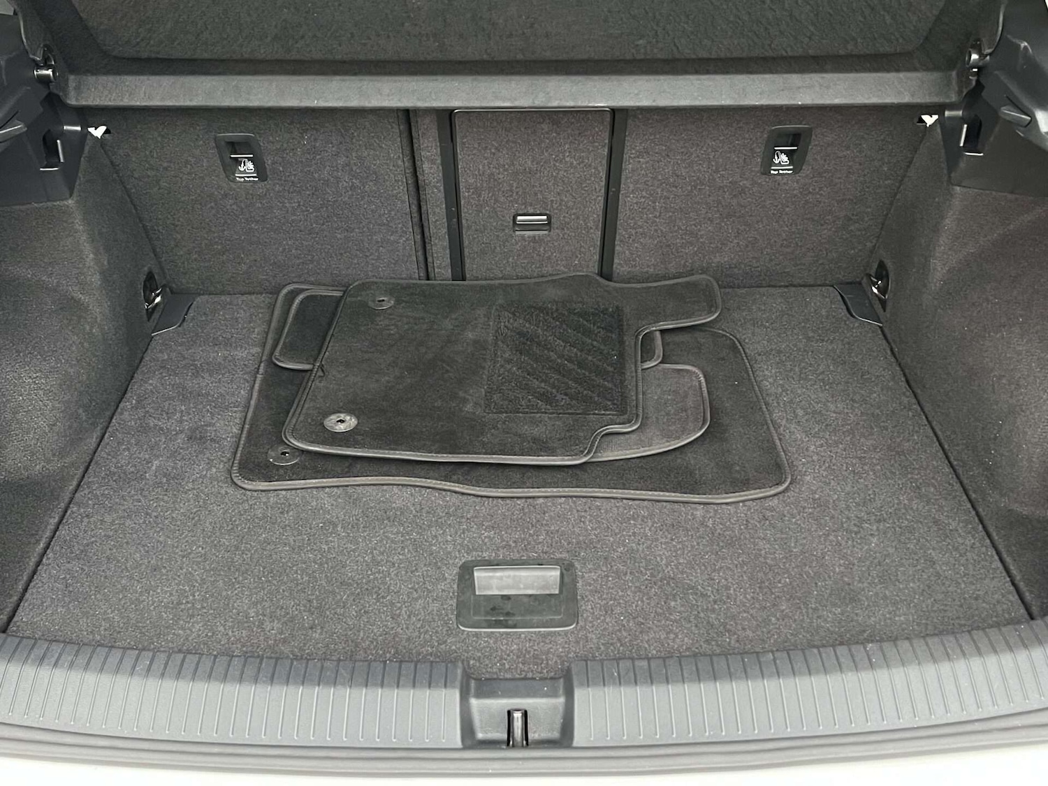 Used Volkswagen T-Roc 2019 for sale - 76957751: Photo 65