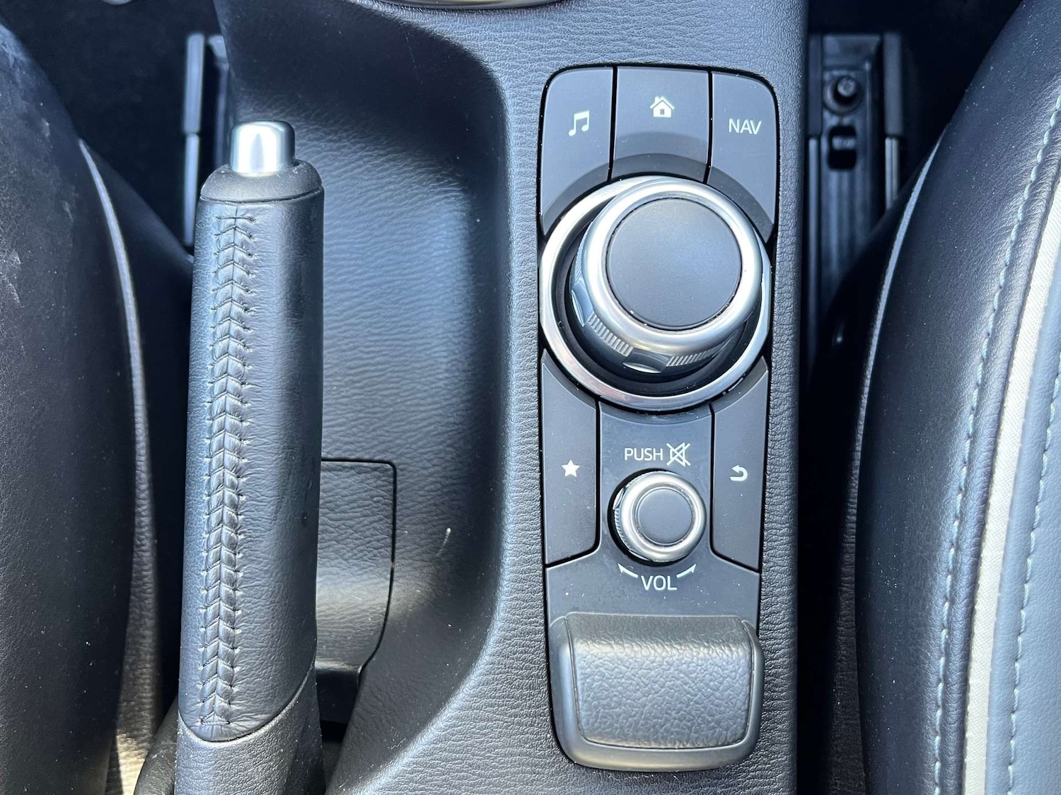 Used Mazda Mazda2 2022 for sale - 77535042: Photo 52