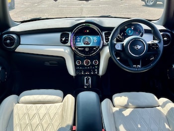 Used MINI Hatch 2022 for sale - 75423476: Photo
