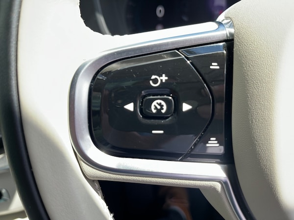 Used Volvo XC60 2022 for sale - 75425974: Photo 47