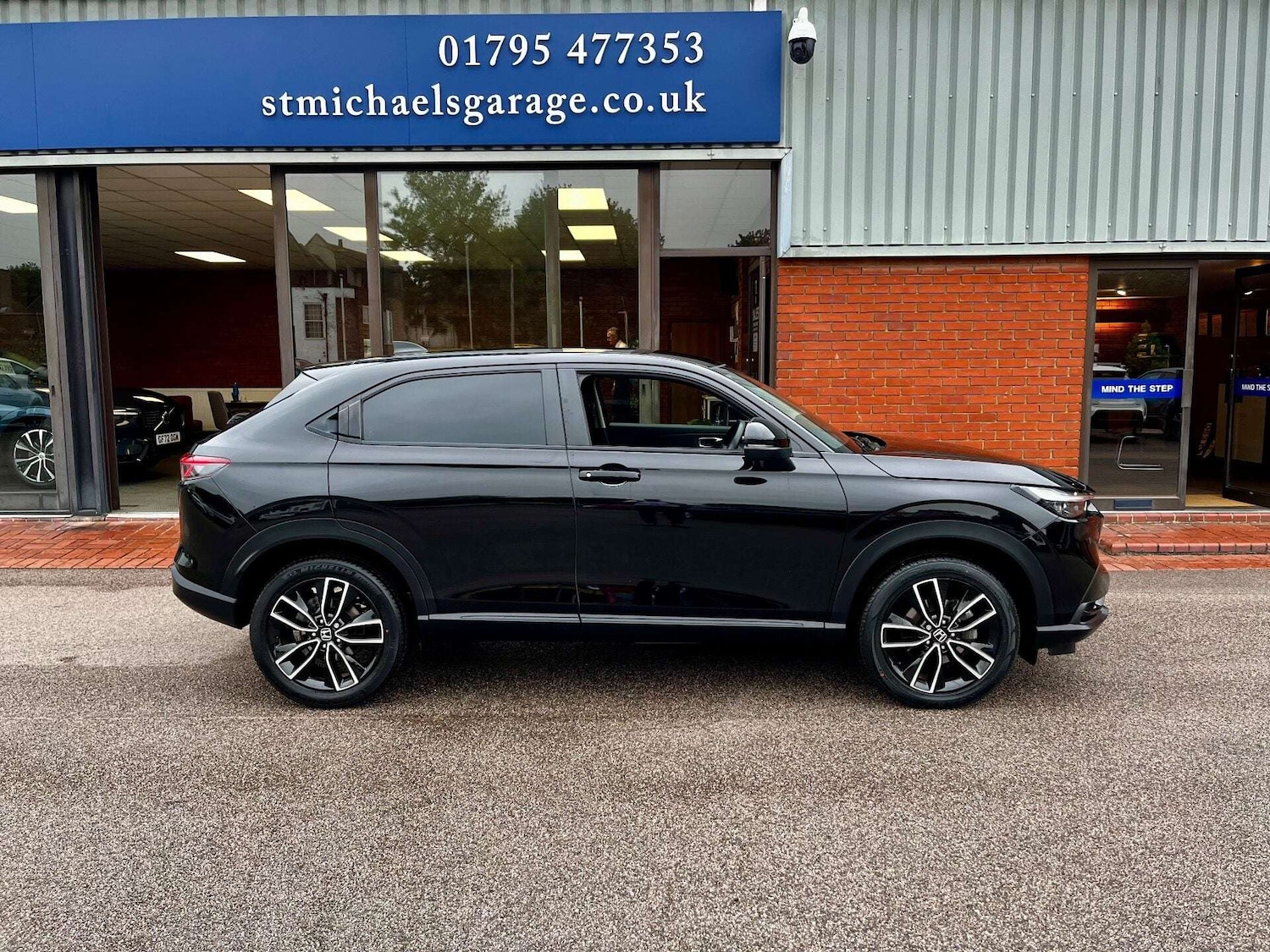 Used Honda HR-V 2023 for sale - 76905341: Photo 10