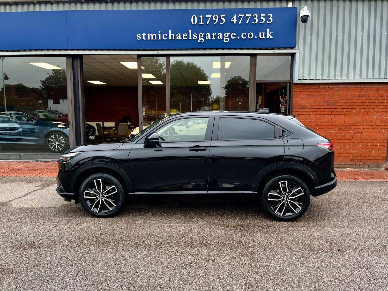 Used Honda HR-V 2023 for sale - 76905341: Photo 11