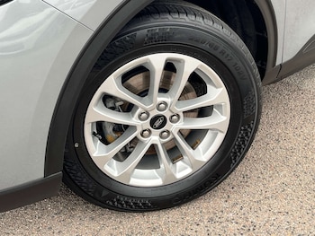 Used Ford Kuga 2025 for sale - 79101642: Photo