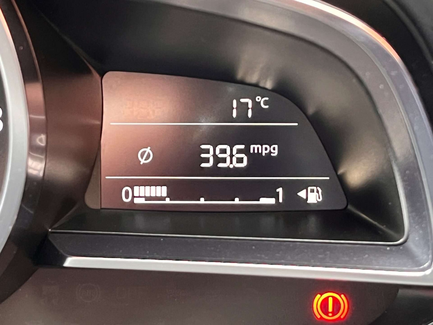 Used Mazda Mazda2 2023 for sale - 76905359: Photo 23