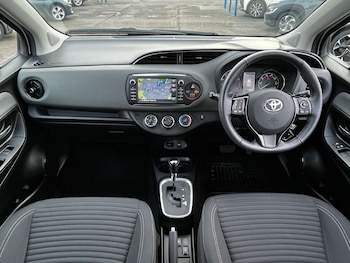 Used Toyota Yaris 2019 for sale - 77211787: Photo