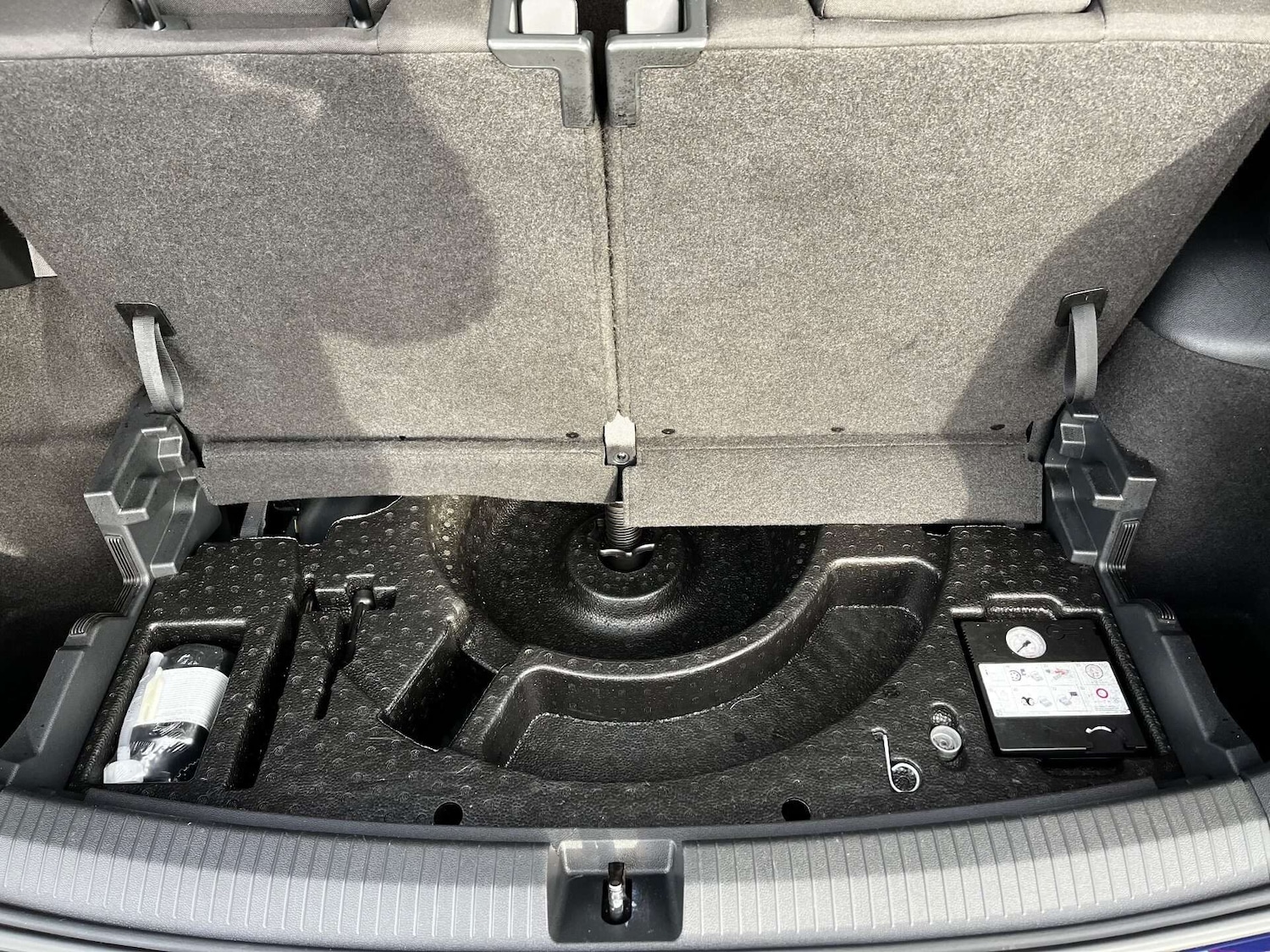 Used Volkswagen Tiguan Allspace 2022 for sale - 76948203: Photo 77