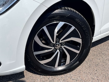 Used Volkswagen Polo 2023 for sale - 79243652: Photo