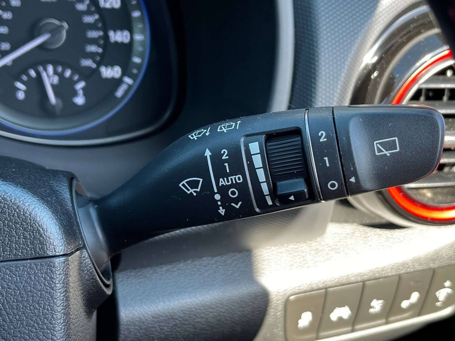 Used Hyundai KONA 2018 for sale - 76905336: Photo 67