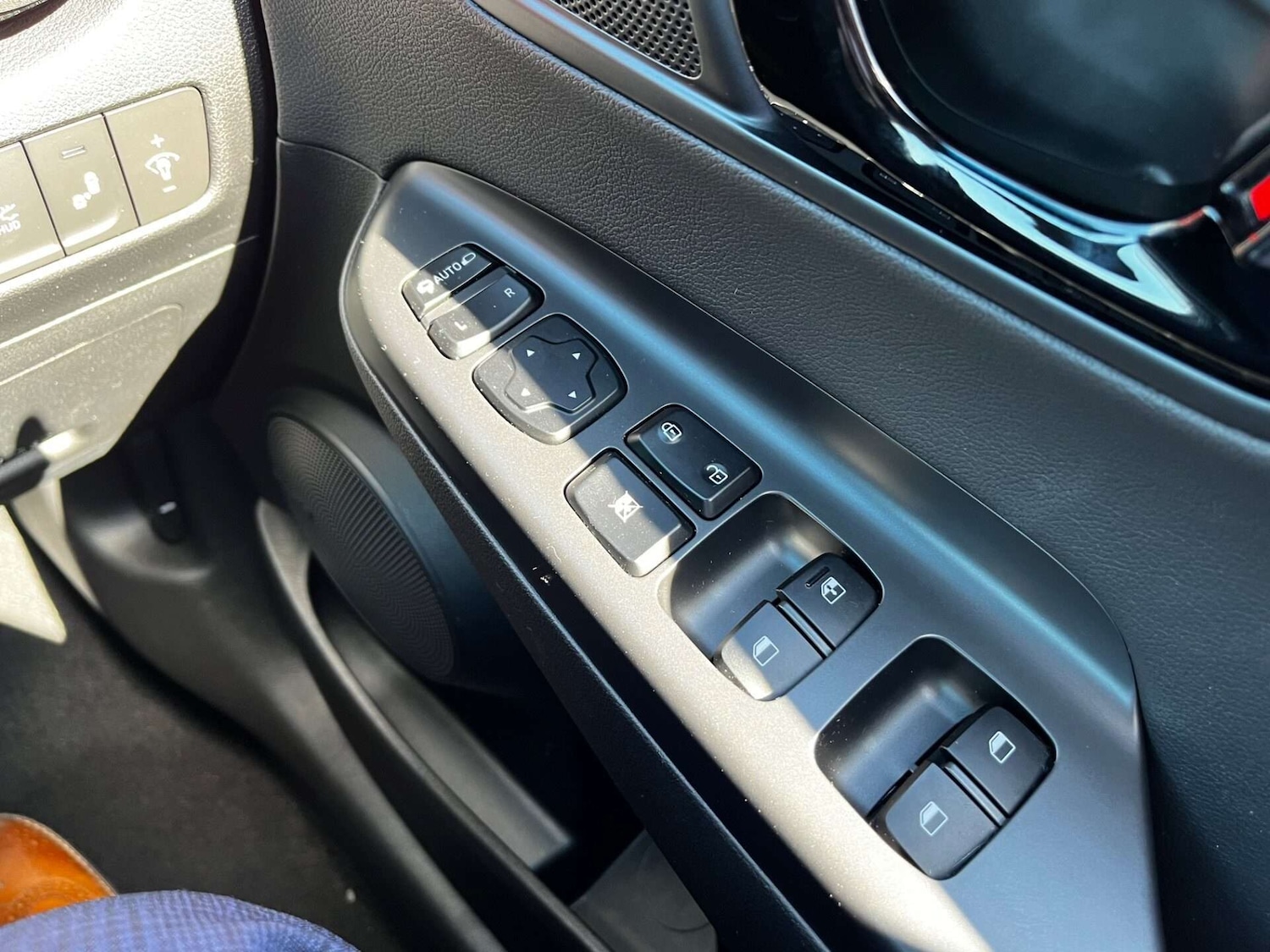 Used Hyundai KONA 2018 for sale - 76905336: Photo 70