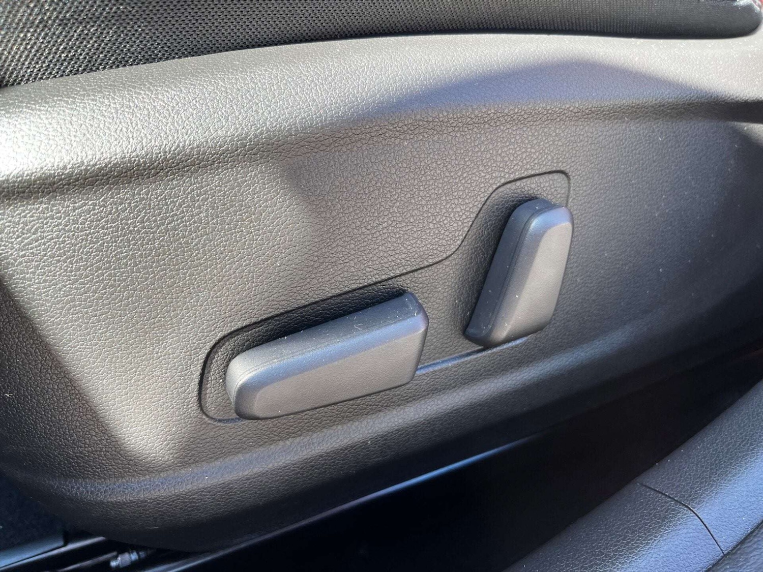 Used Hyundai KONA 2018 for sale - 76905336: Photo 73