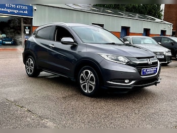 Used Honda HR-V 2017 for sale - 77449542: Photo