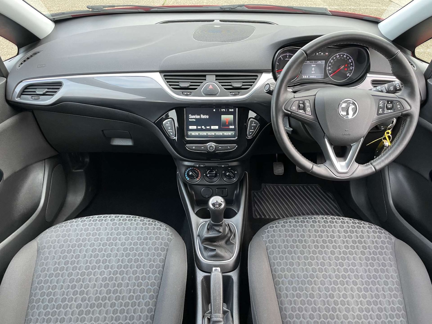 Used Vauxhall Corsa 2018 for sale - 77249298: Photo 2