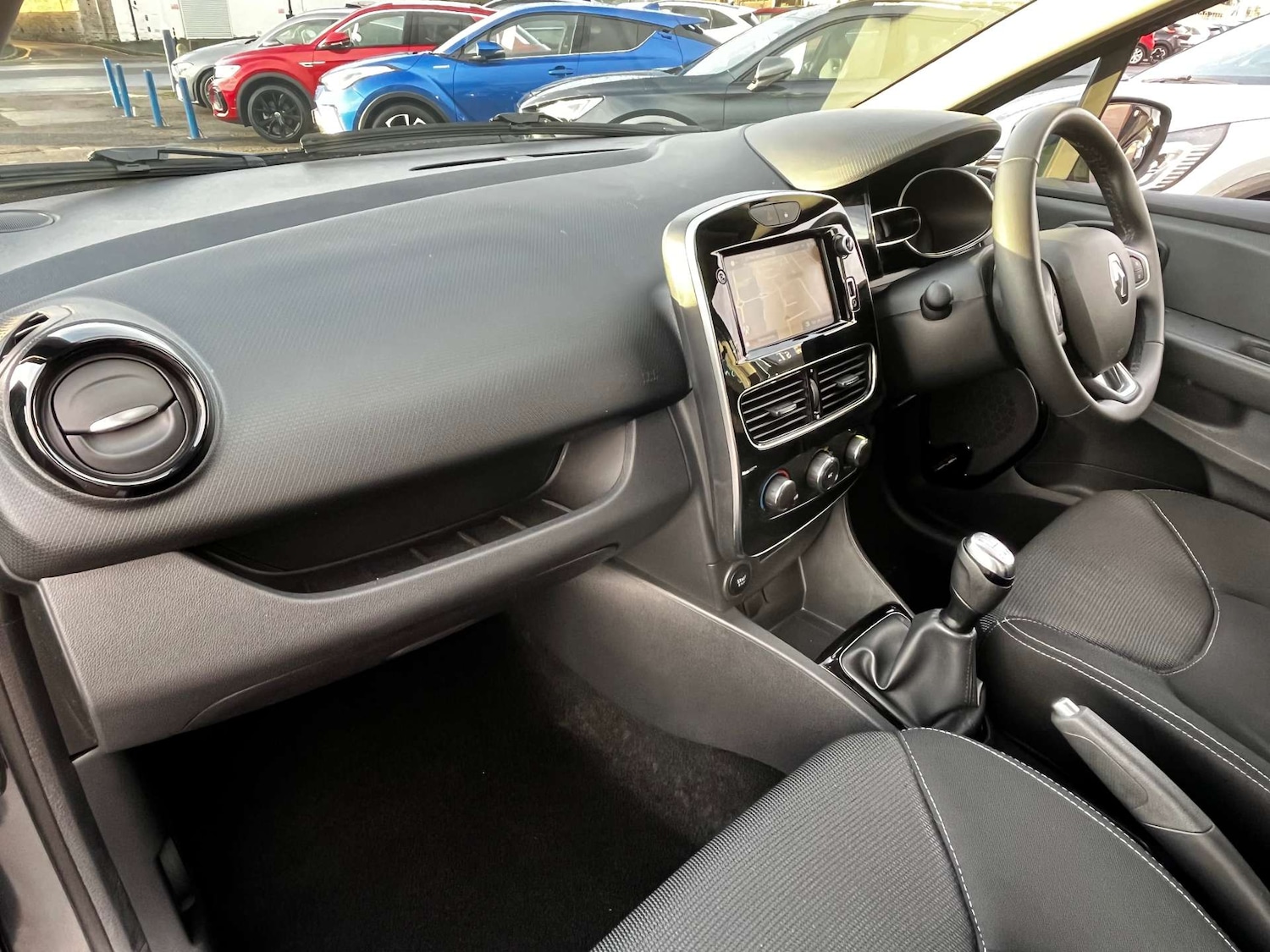 Used Renault Clio 2019 for sale - 76905282: Photo 17