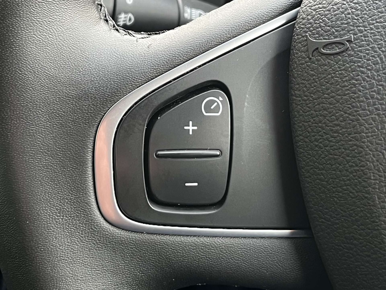 Used Renault Clio 2019 for sale - 76905282: Photo 45