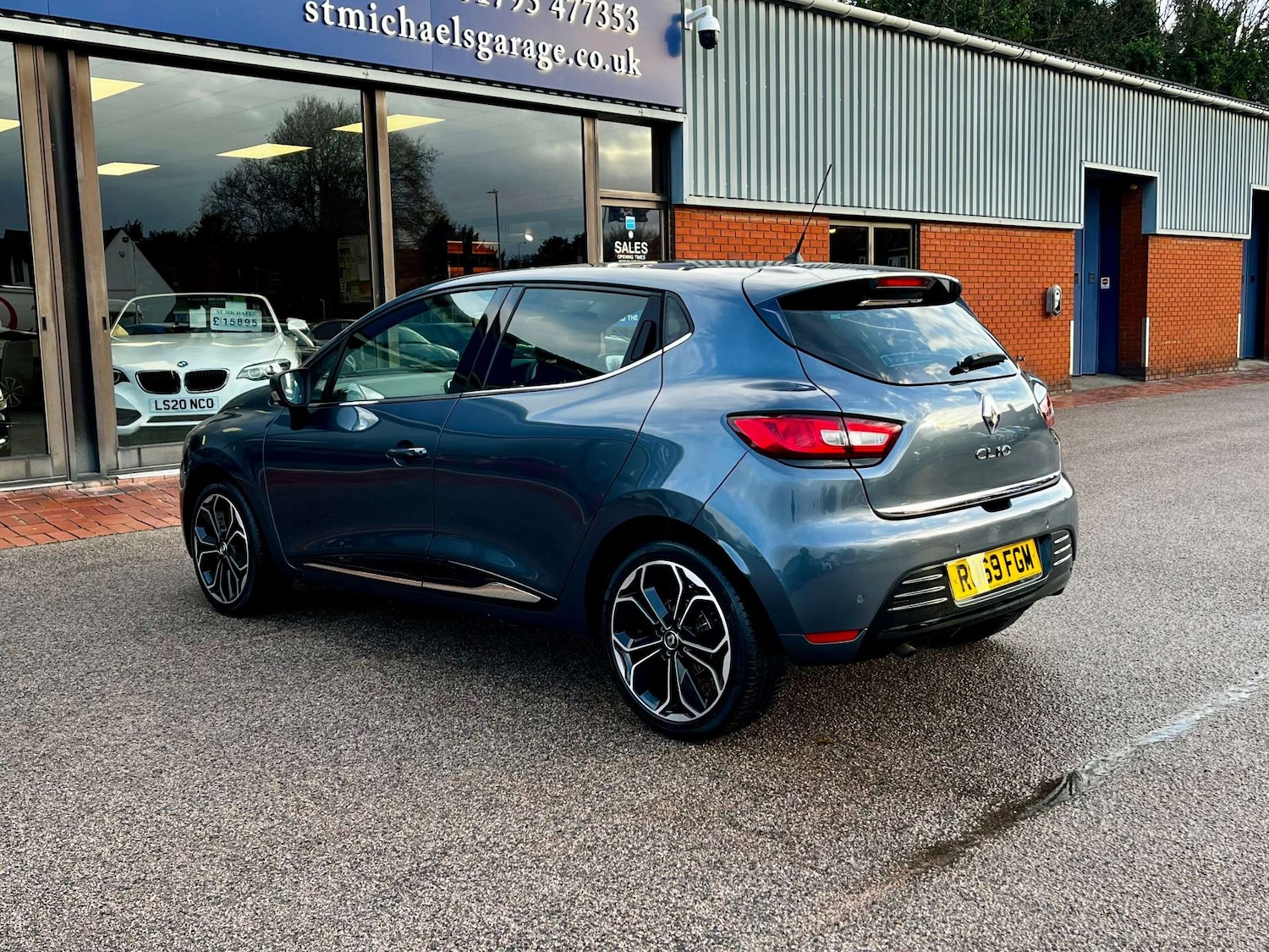 Used Renault Clio 2019 for sale - 76905282: Photo 9