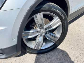 Used Volkswagen Tiguan 2019 for sale - 74824879: Photo