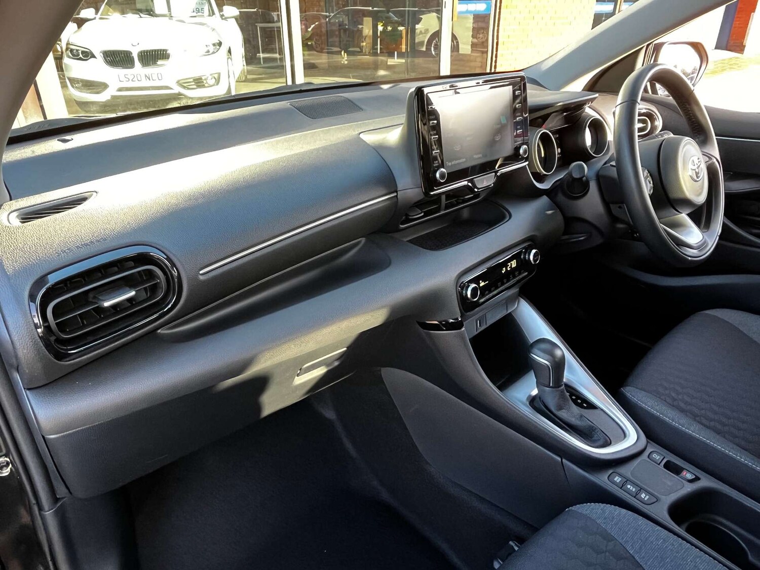 Used Toyota Yaris 2022 for sale - 76957829: Photo 17