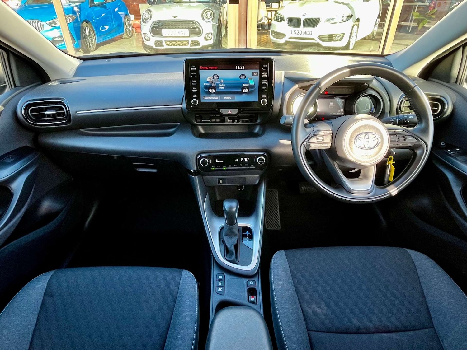 Used Toyota Yaris 2022 for sale - 76957829: Photo 2