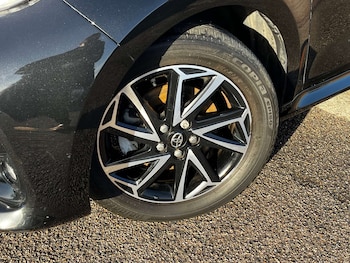 Used Toyota Yaris 2022 for sale - 76957829: Photo