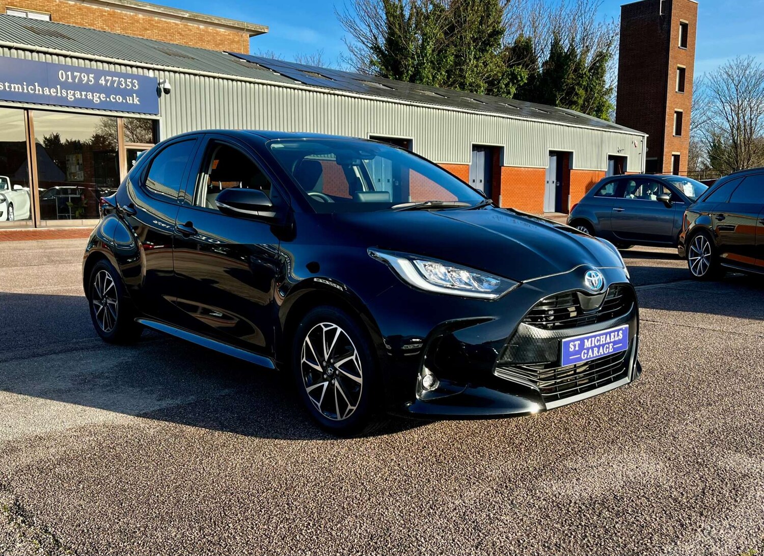 Used Toyota Yaris 2022 for sale - 76957829: Photo 4